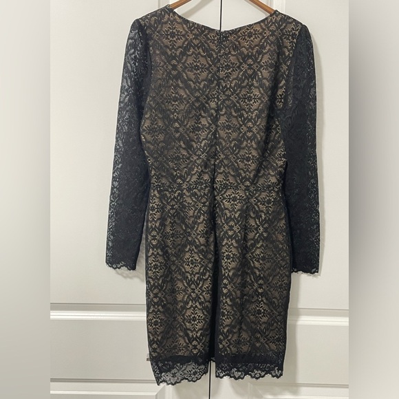 ARITZIA- Wilfred black body con lace dress - Picture 2 of 3